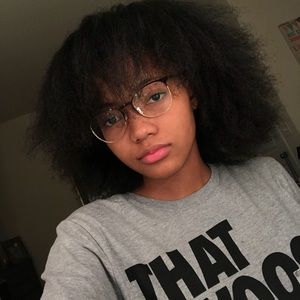 Meet your Posher, Arielle